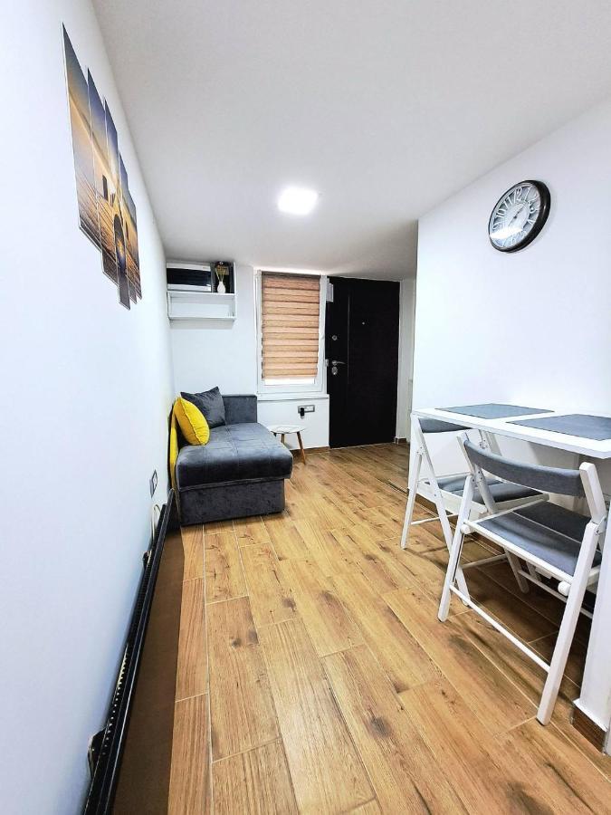 Mini Duplex Apartman Dusanovac Екстериор снимка